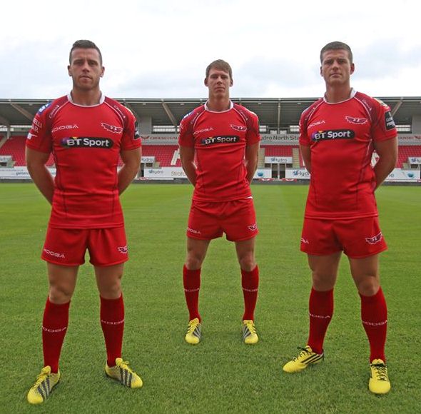 New Scarlets Rugby Jersey 2015 2016